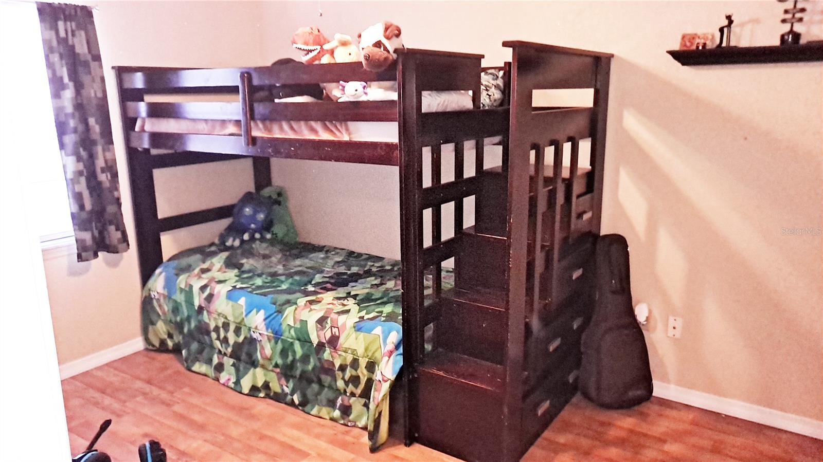 Image 12 of 21 For 25930 Sackamaxon Drive