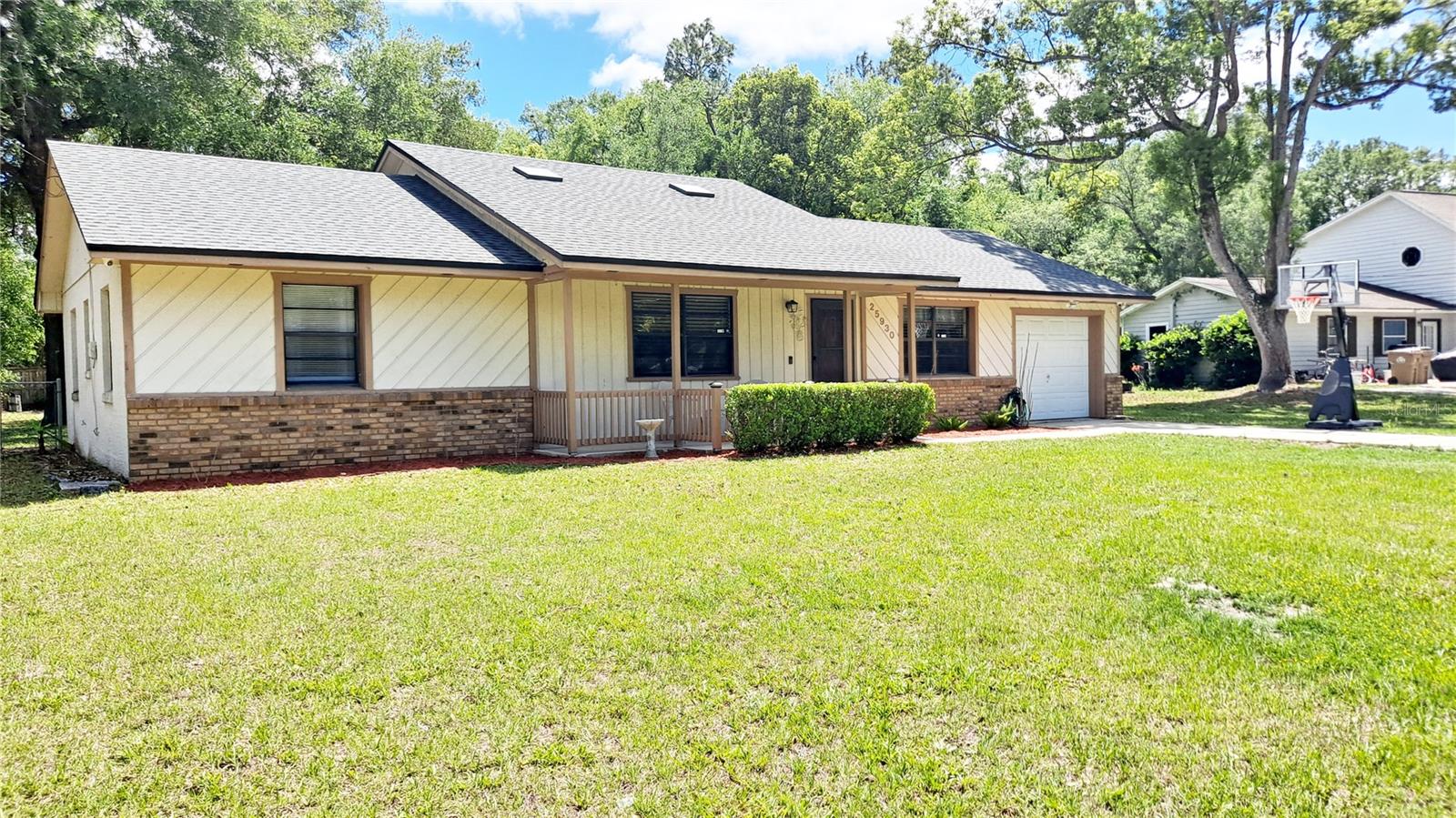 Image 2 of 21 For 25930 Sackamaxon Drive