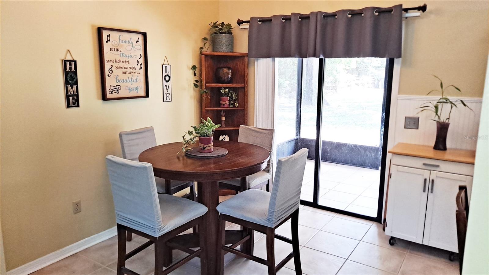 Image 6 of 21 For 25930 Sackamaxon Drive