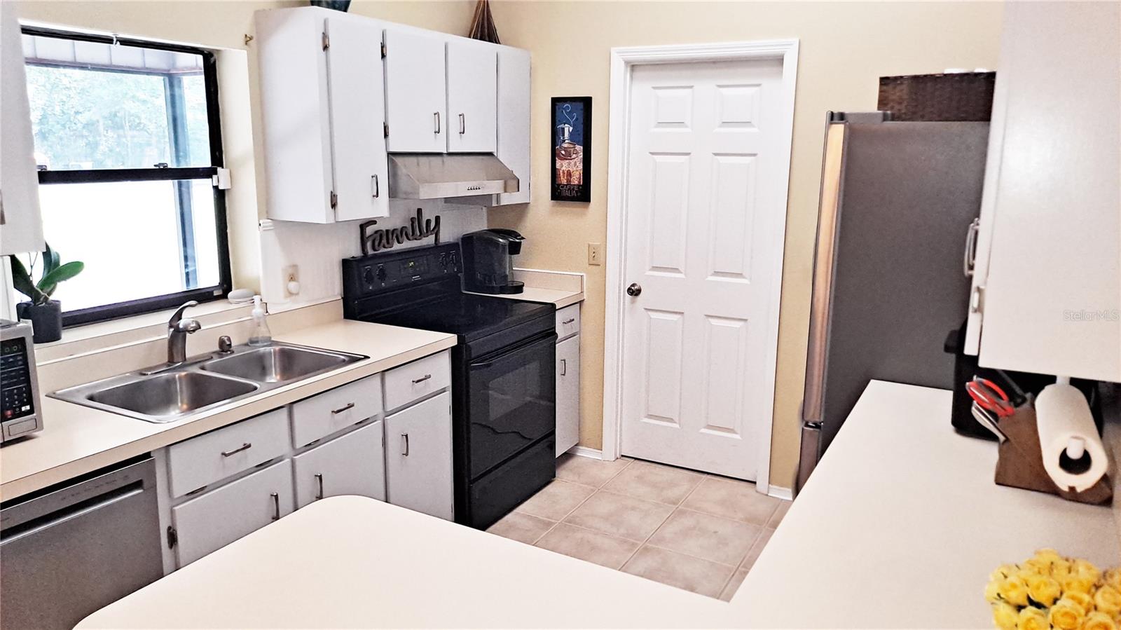 Image 8 of 21 For 25930 Sackamaxon Drive