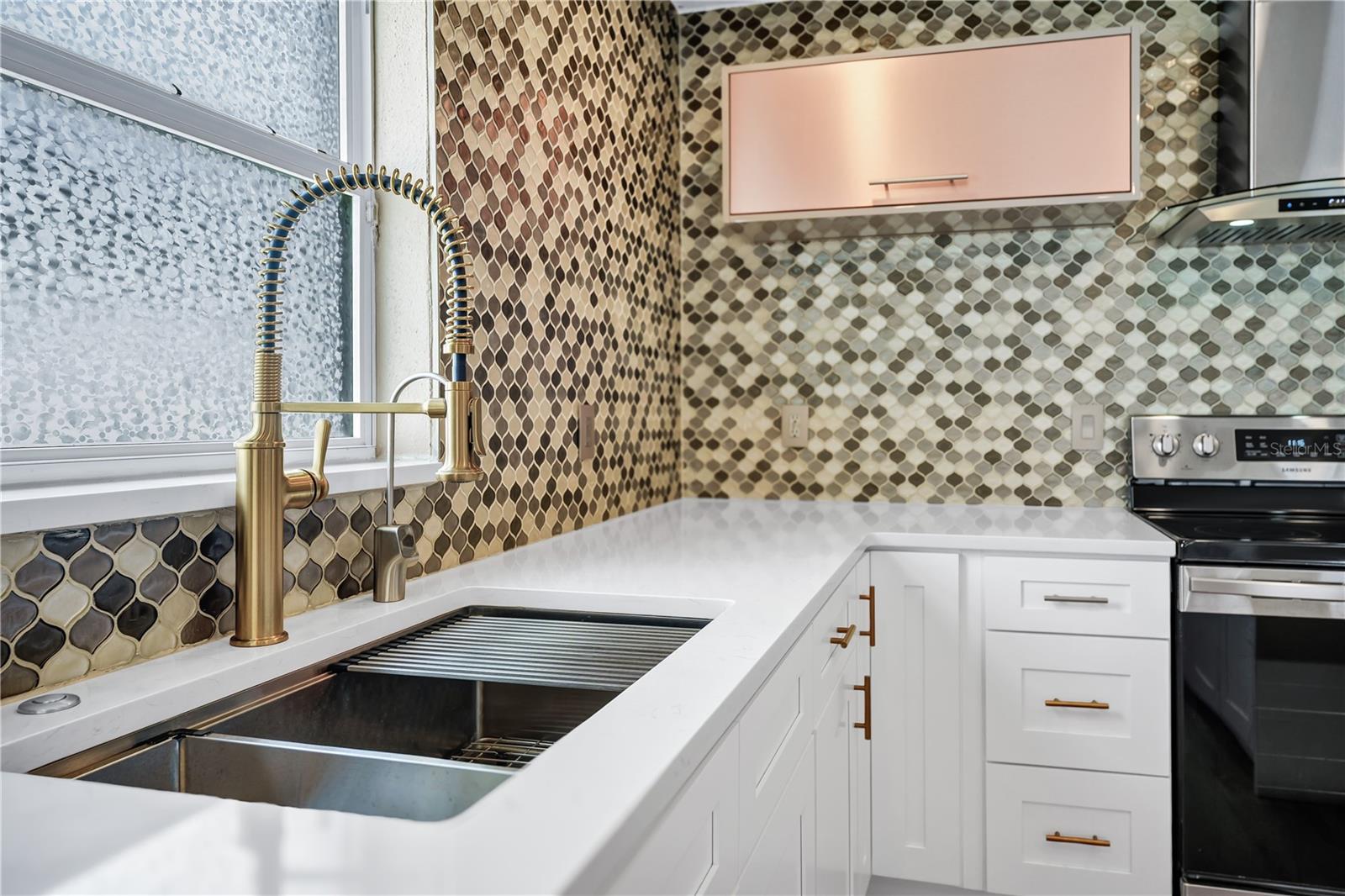 Image 11 of 42 For 15042 Waterford Chase