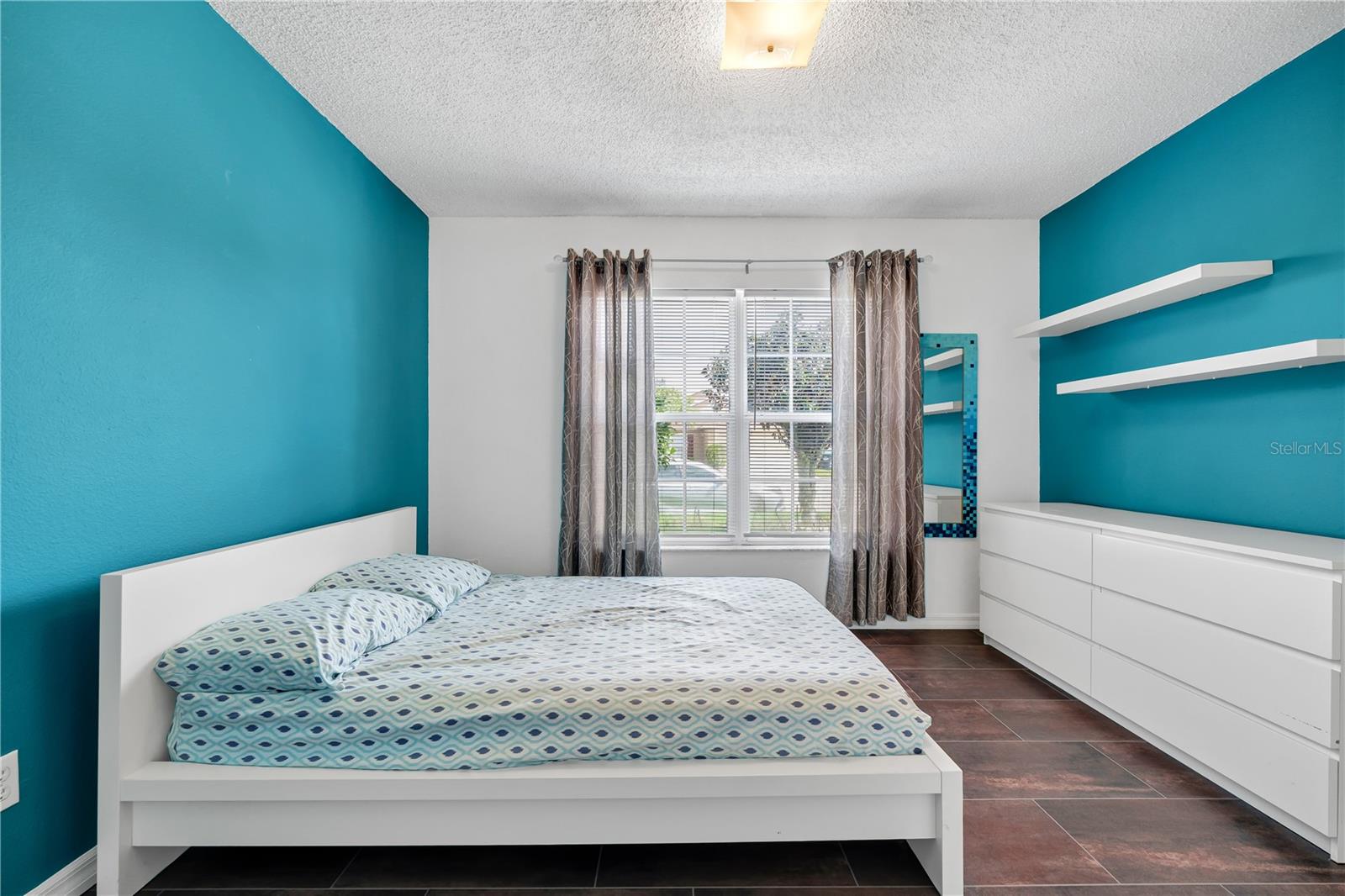 Image 23 of 42 For 15042 Waterford Chase