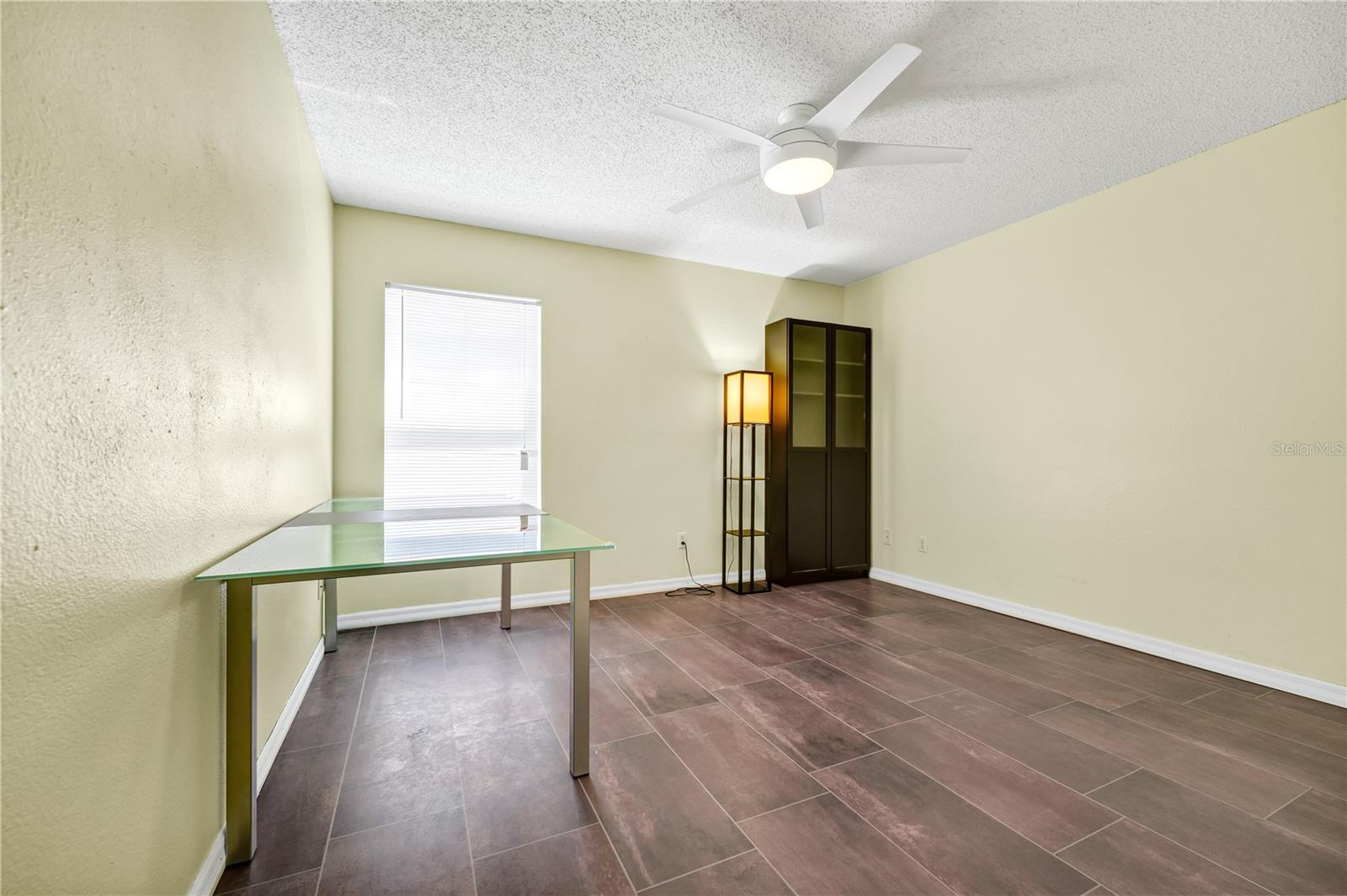 Image 29 of 42 For 15042 Waterford Chase