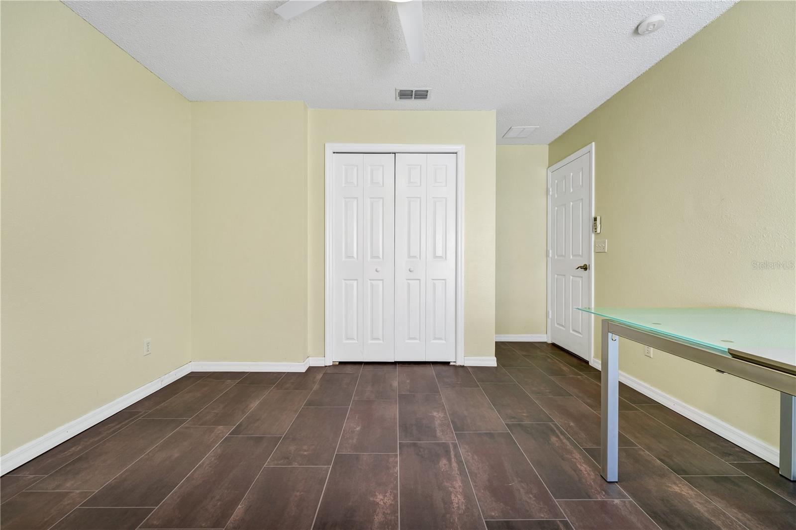 Image 30 of 42 For 15042 Waterford Chase