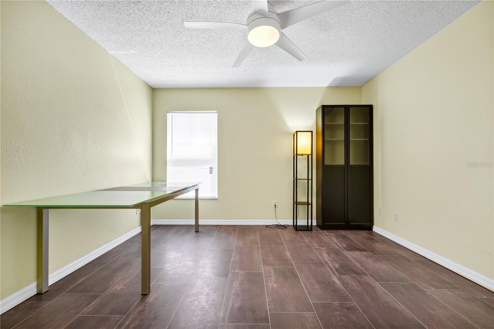 Image 31 of 42 For 15042 Waterford Chase