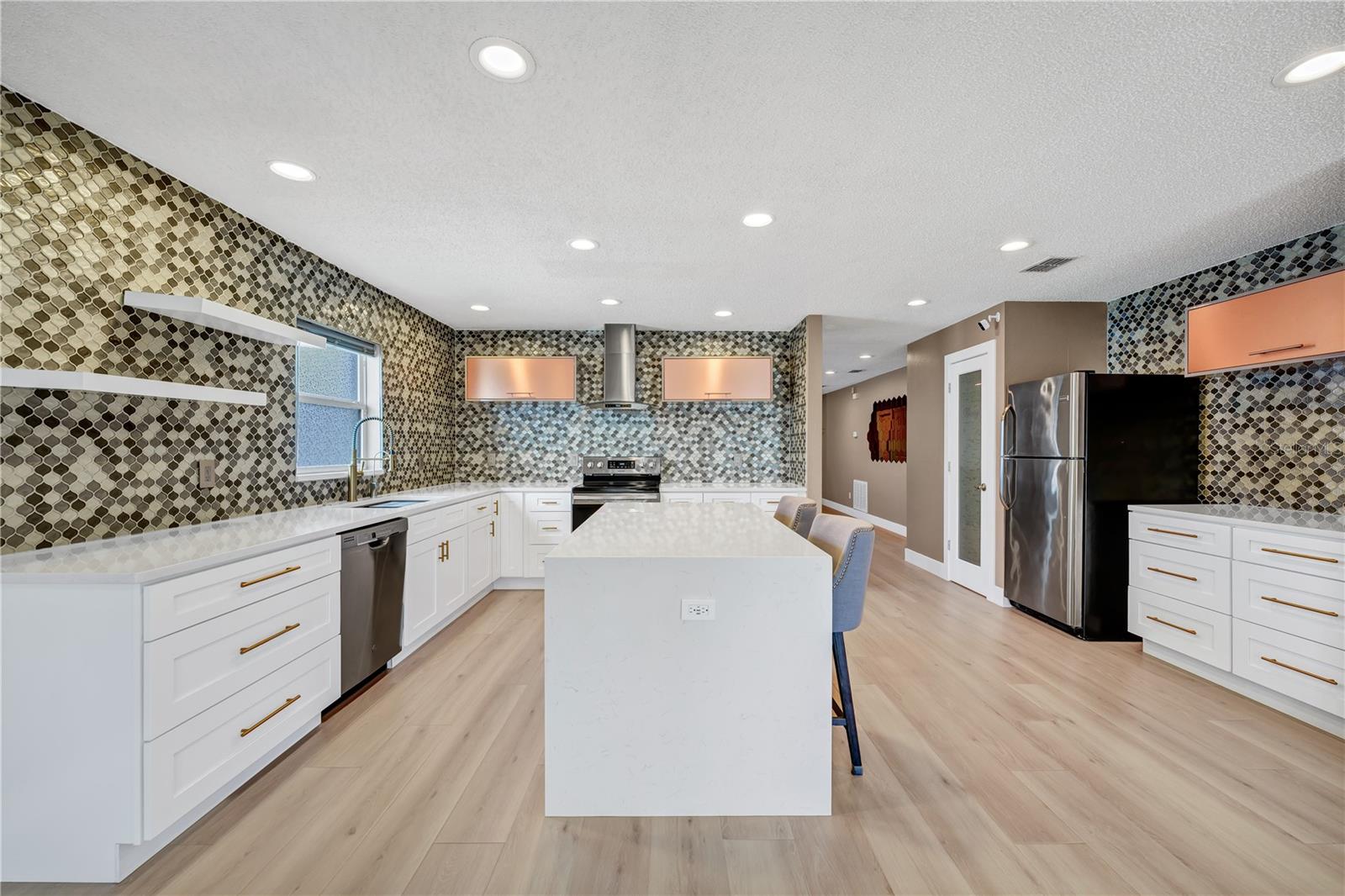 Image 8 of 42 For 15042 Waterford Chase