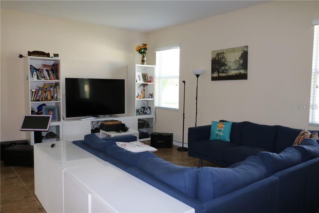 Image 6 of 20 For 6148 Waterside Island Lane