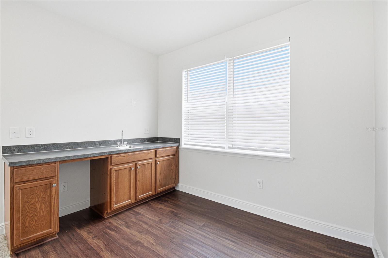 Image 28 of 61 For 14160 Stilton Street