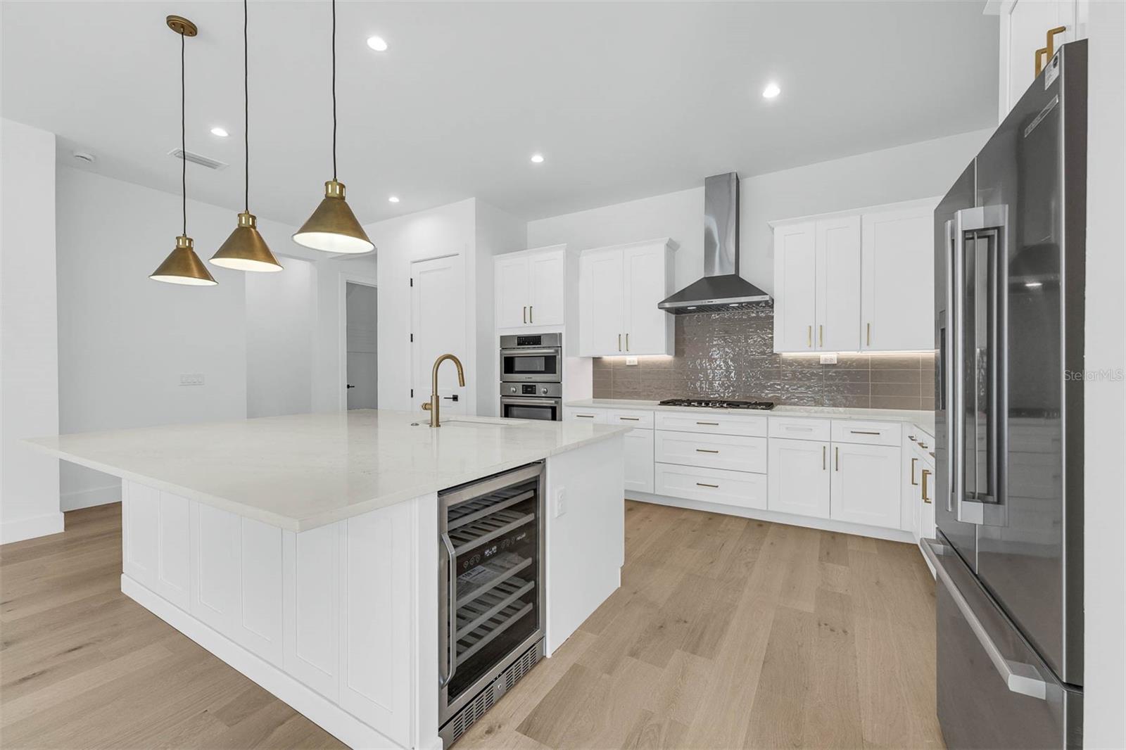 Image 21 of 55 For 1540 Miller Avenue