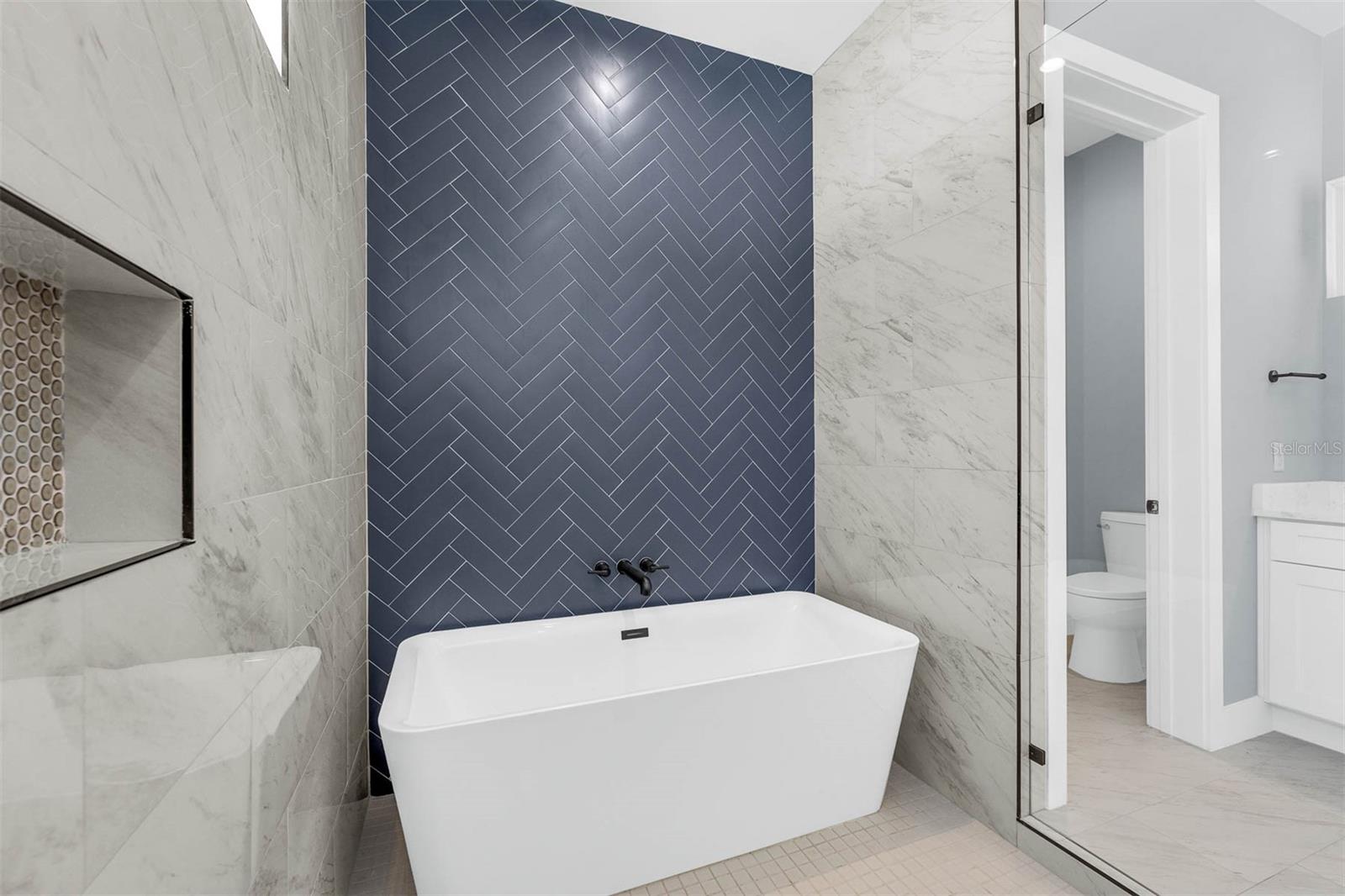 Image 37 of 55 For 1540 Miller Avenue