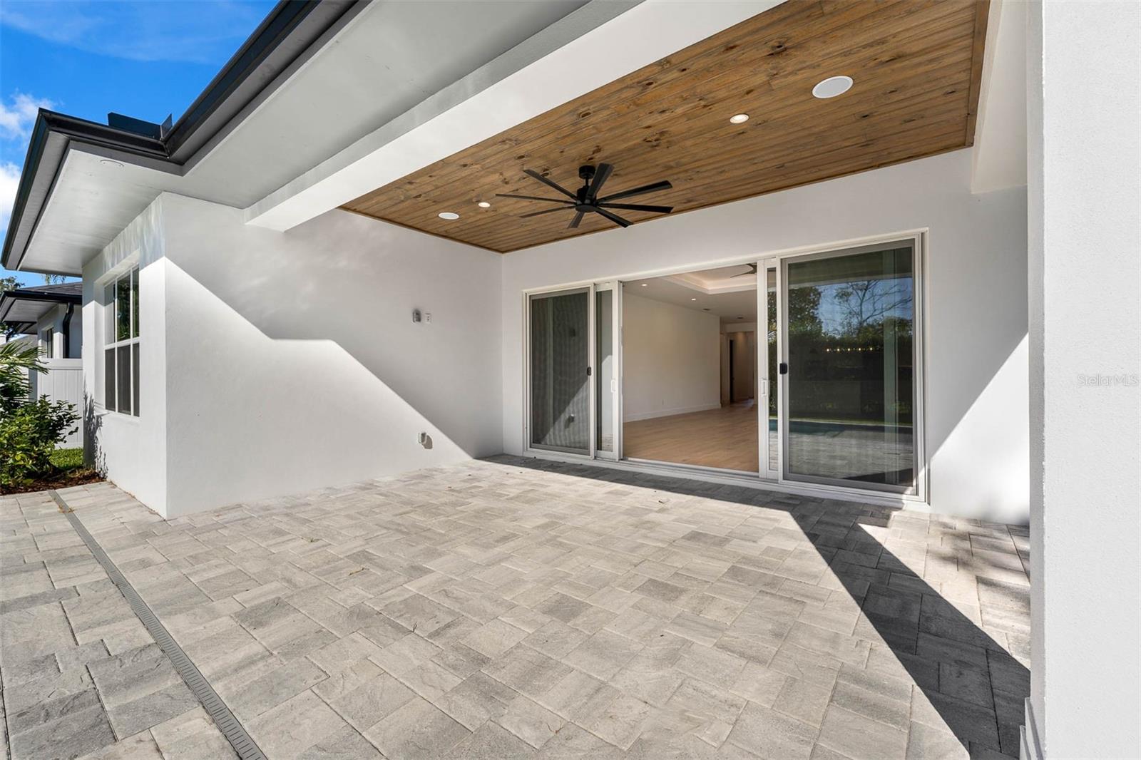 Image 8 of 55 For 1540 Miller Avenue