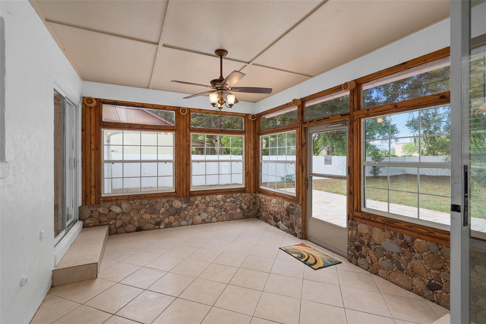 Image 26 of 41 For 413 Cumberland Avenue