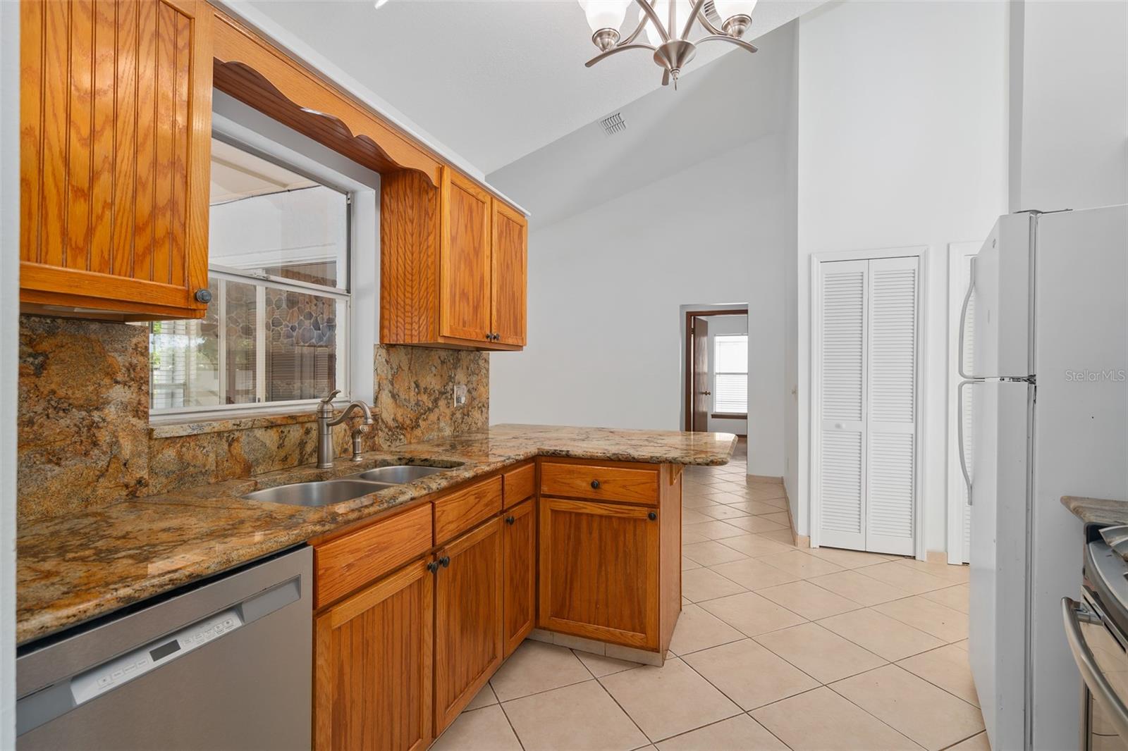 Image 8 of 41 For 413 Cumberland Avenue