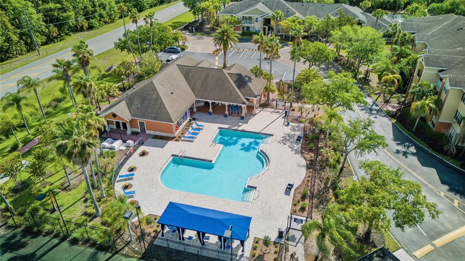 Image 2 of 26 For 1950 Summer Club Drive 214