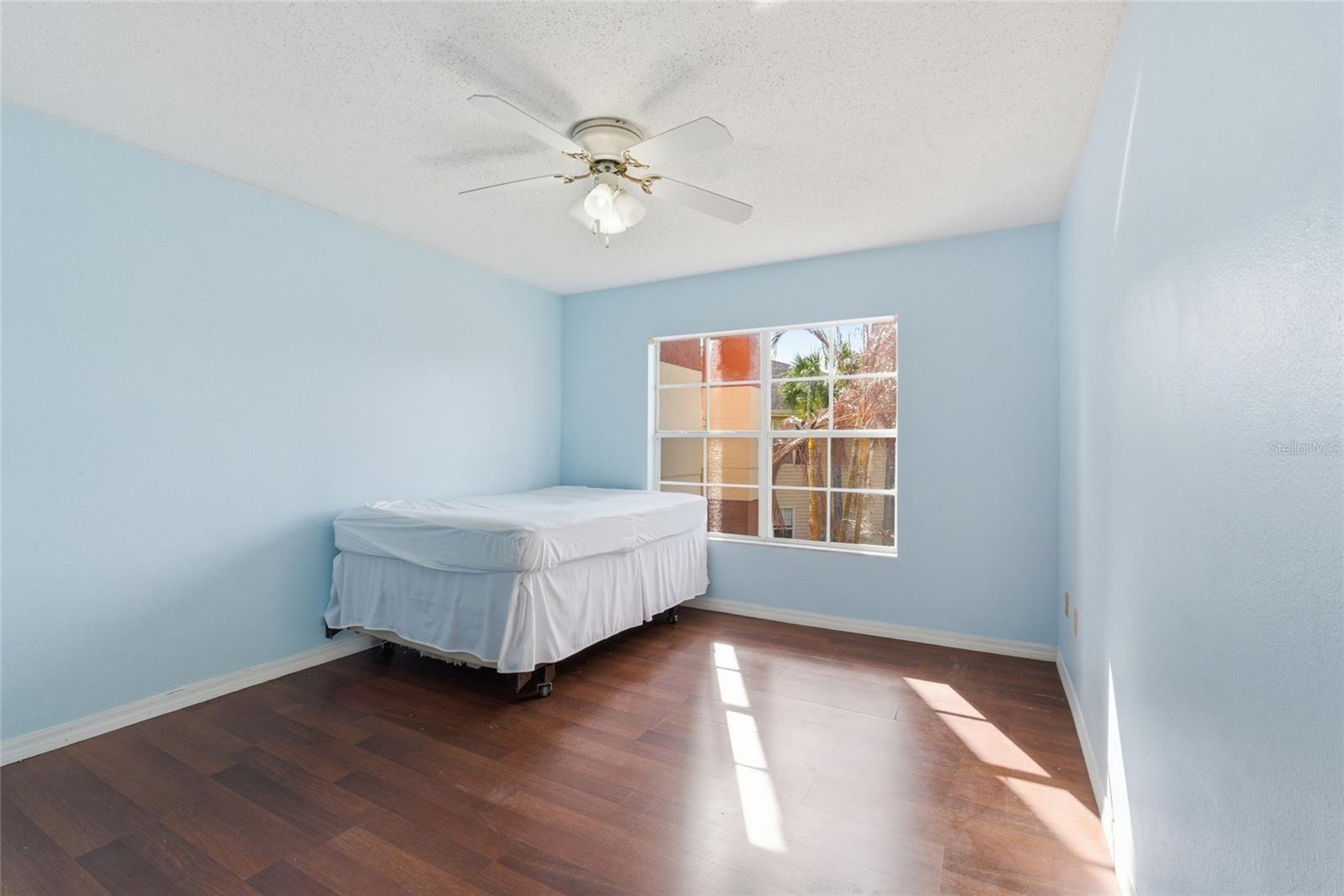 Image 21 of 26 For 1950 Summer Club Drive 214