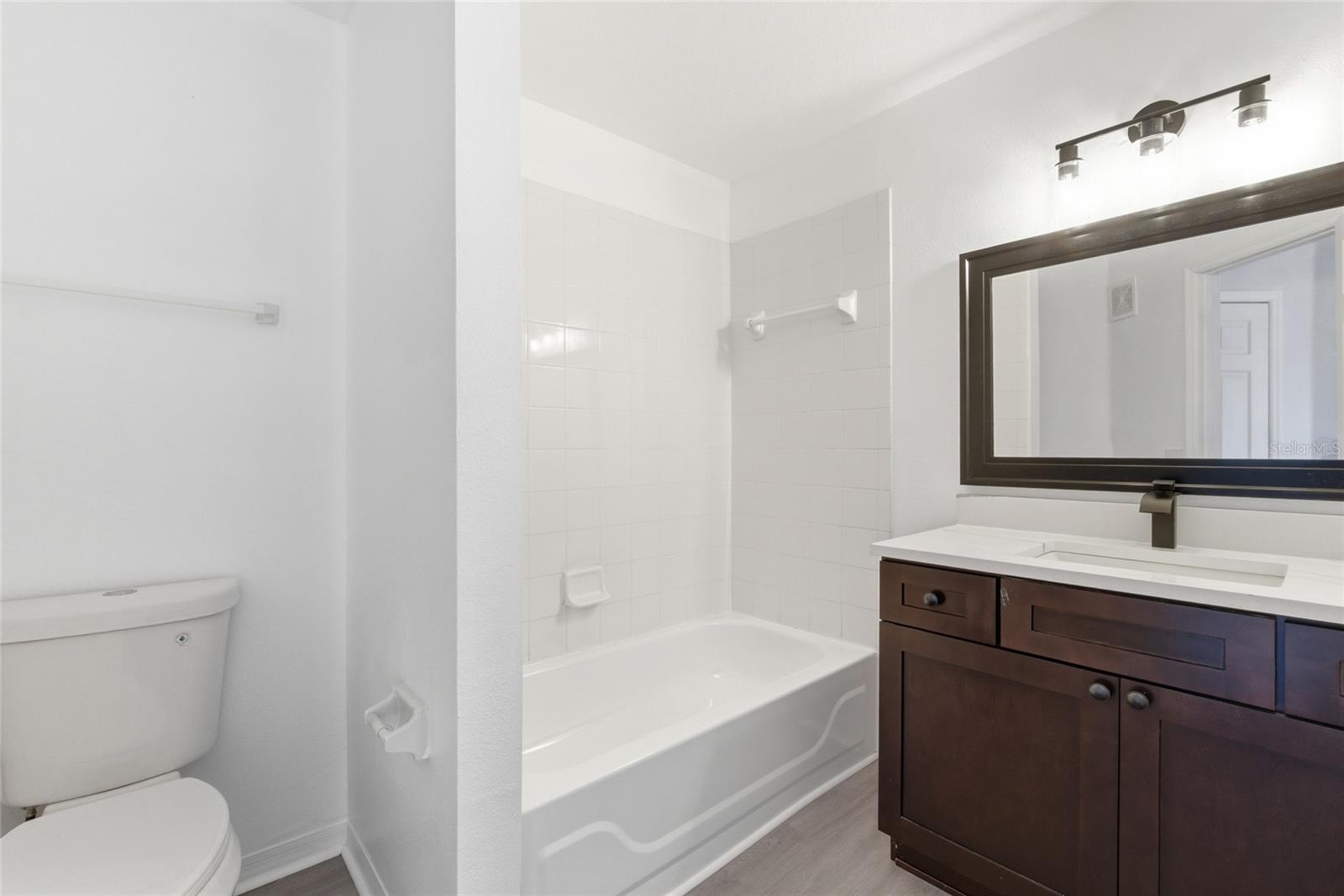 Image 25 of 26 For 1950 Summer Club Drive 214