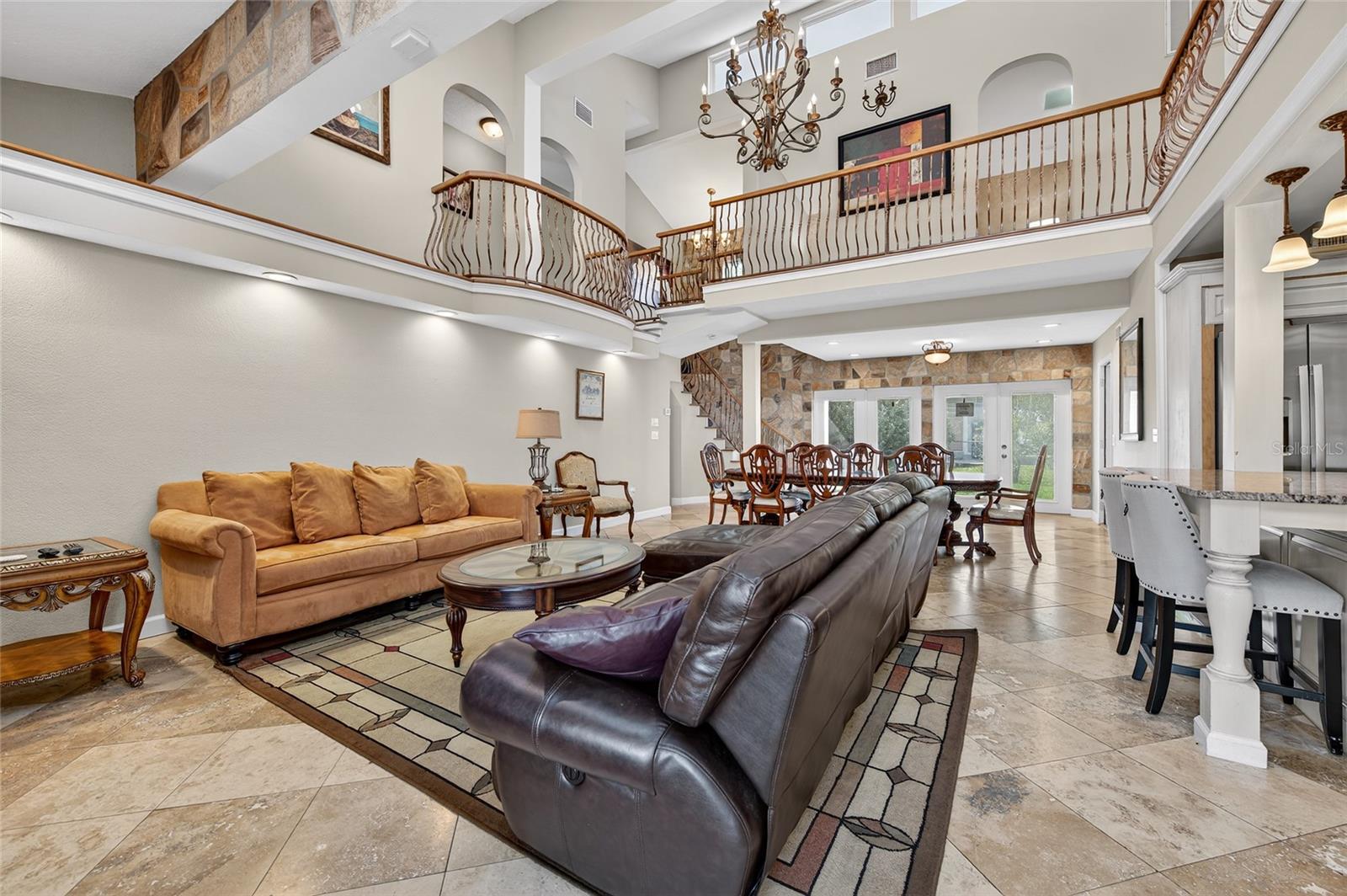 Image 18 of 54 For 2904 S Peninsula Dr