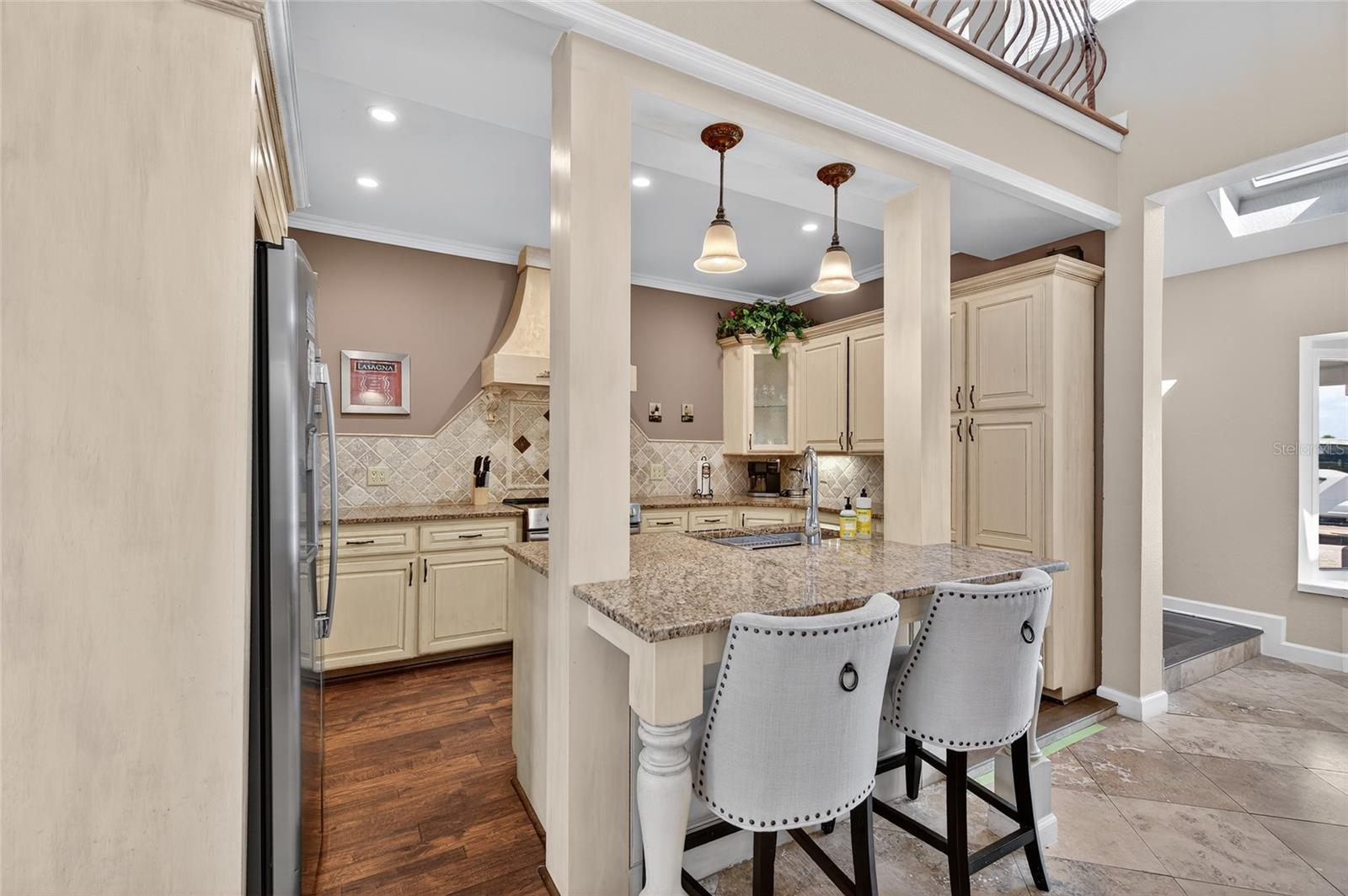 Image 21 of 54 For 2904 S Peninsula Dr