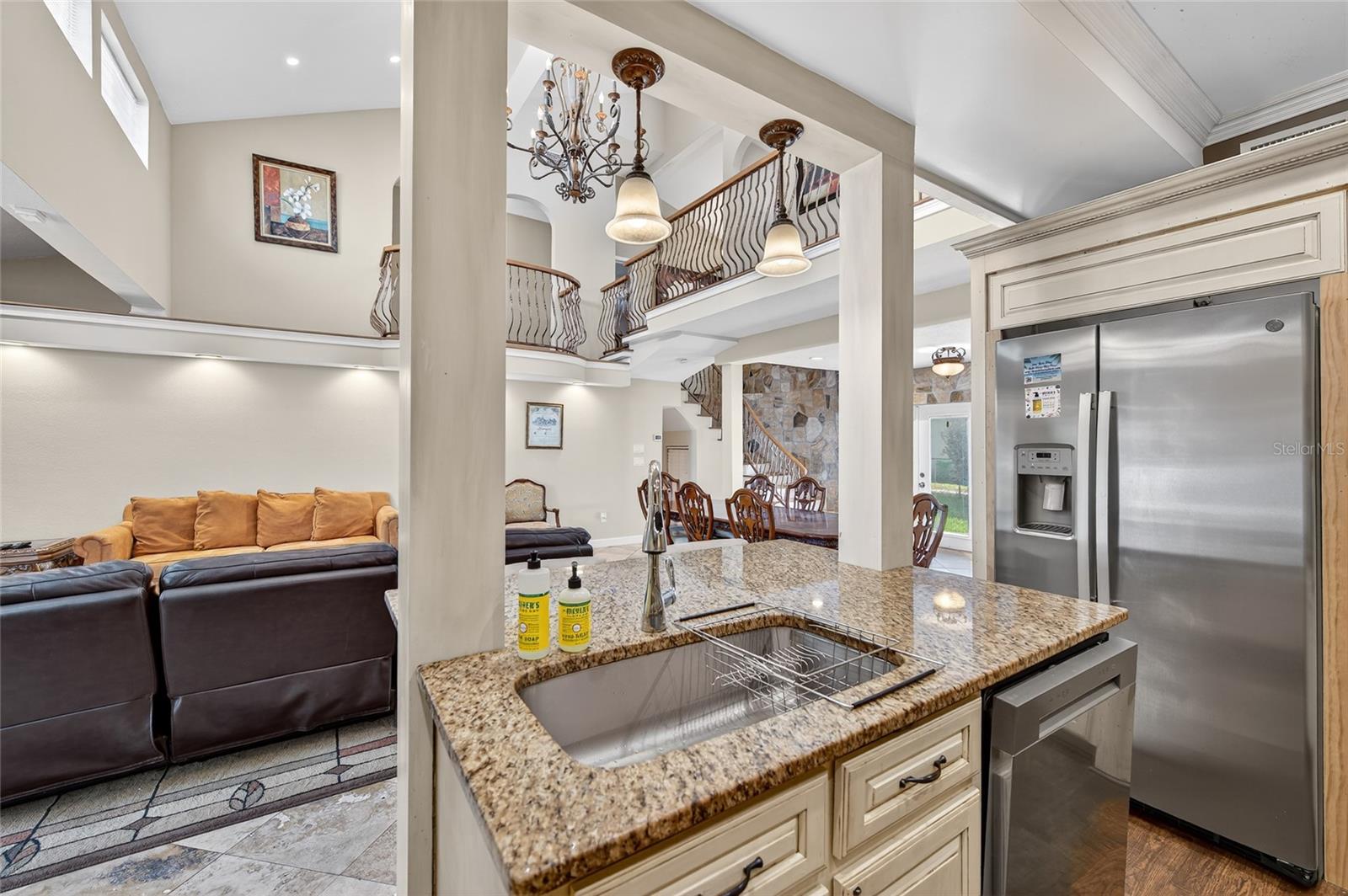 Image 23 of 54 For 2904 S Peninsula Dr