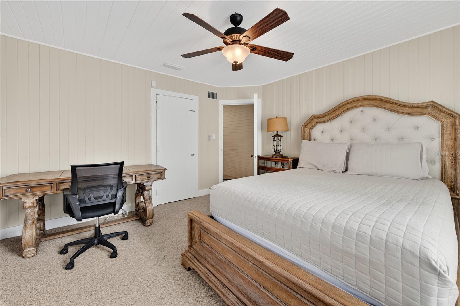 Image 31 of 54 For 2904 S Peninsula Dr