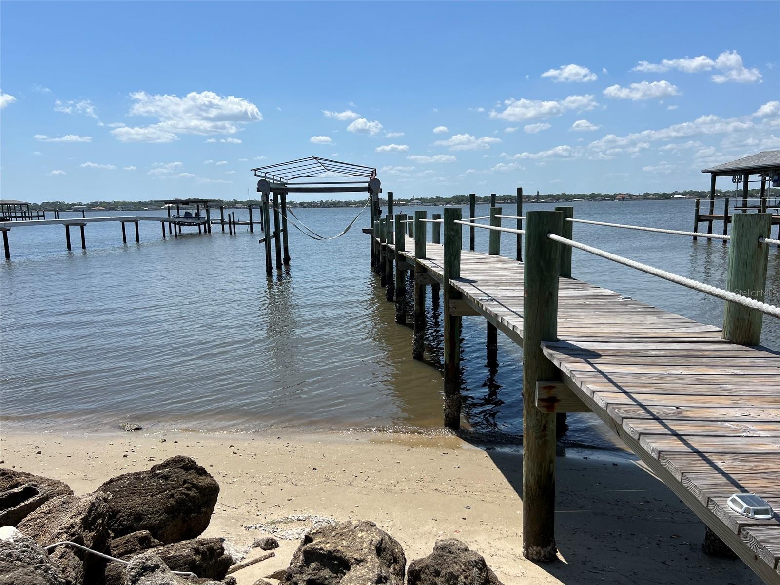 Image 5 of 54 For 2904 S Peninsula Dr