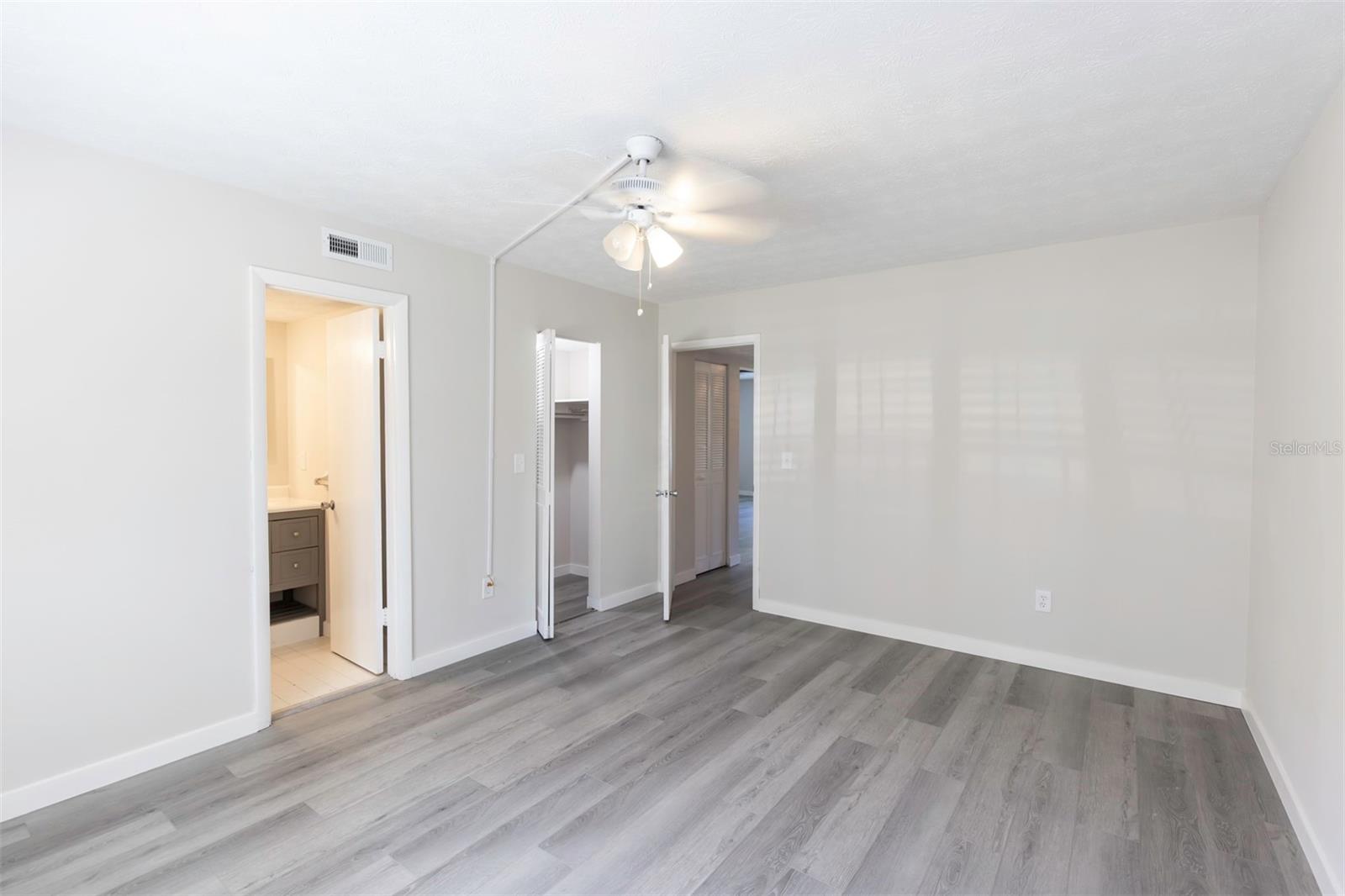 Image 16 of 37 For 5441 Hansel Avenue J15