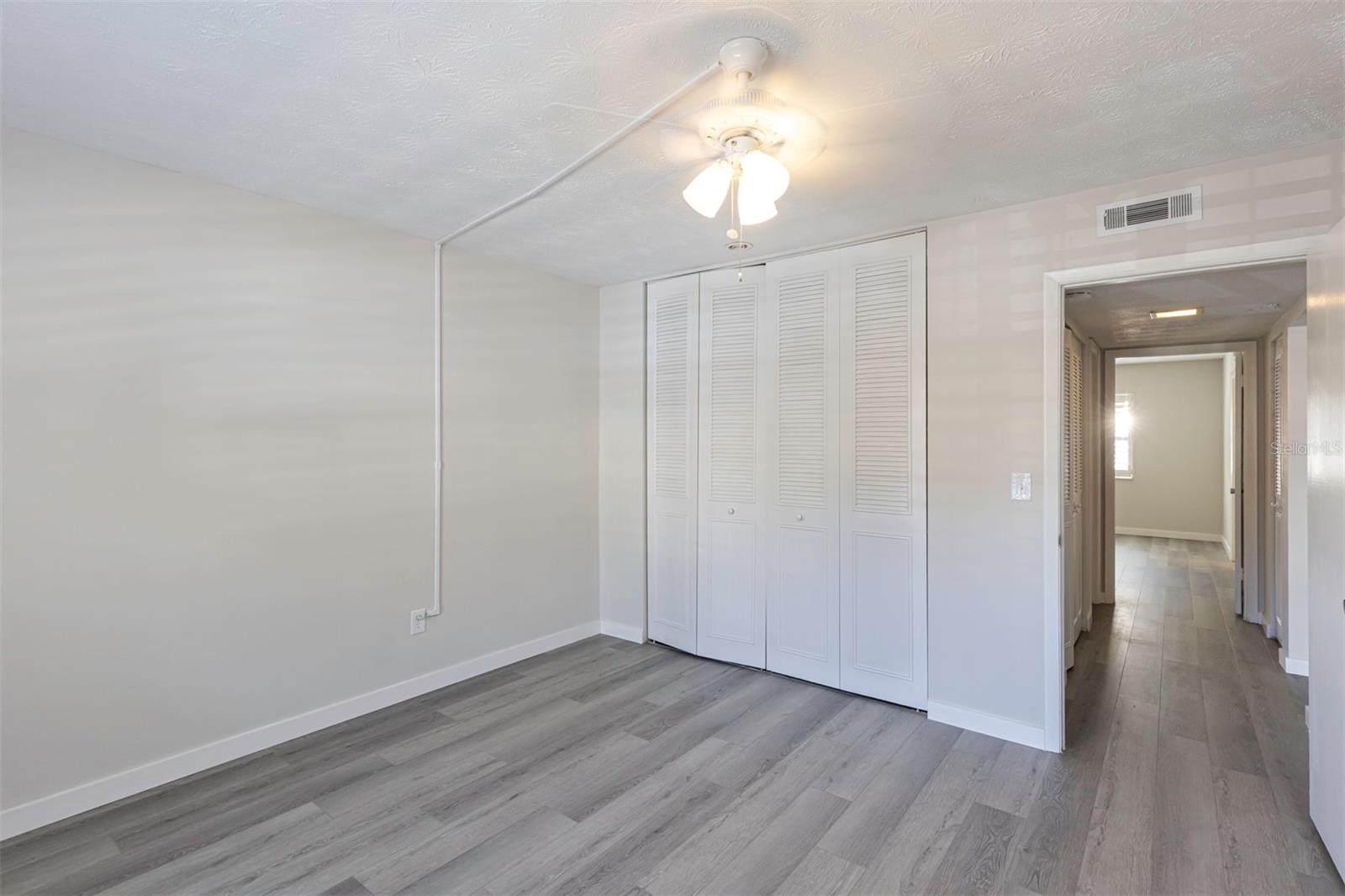 Image 21 of 37 For 5441 Hansel Avenue J15