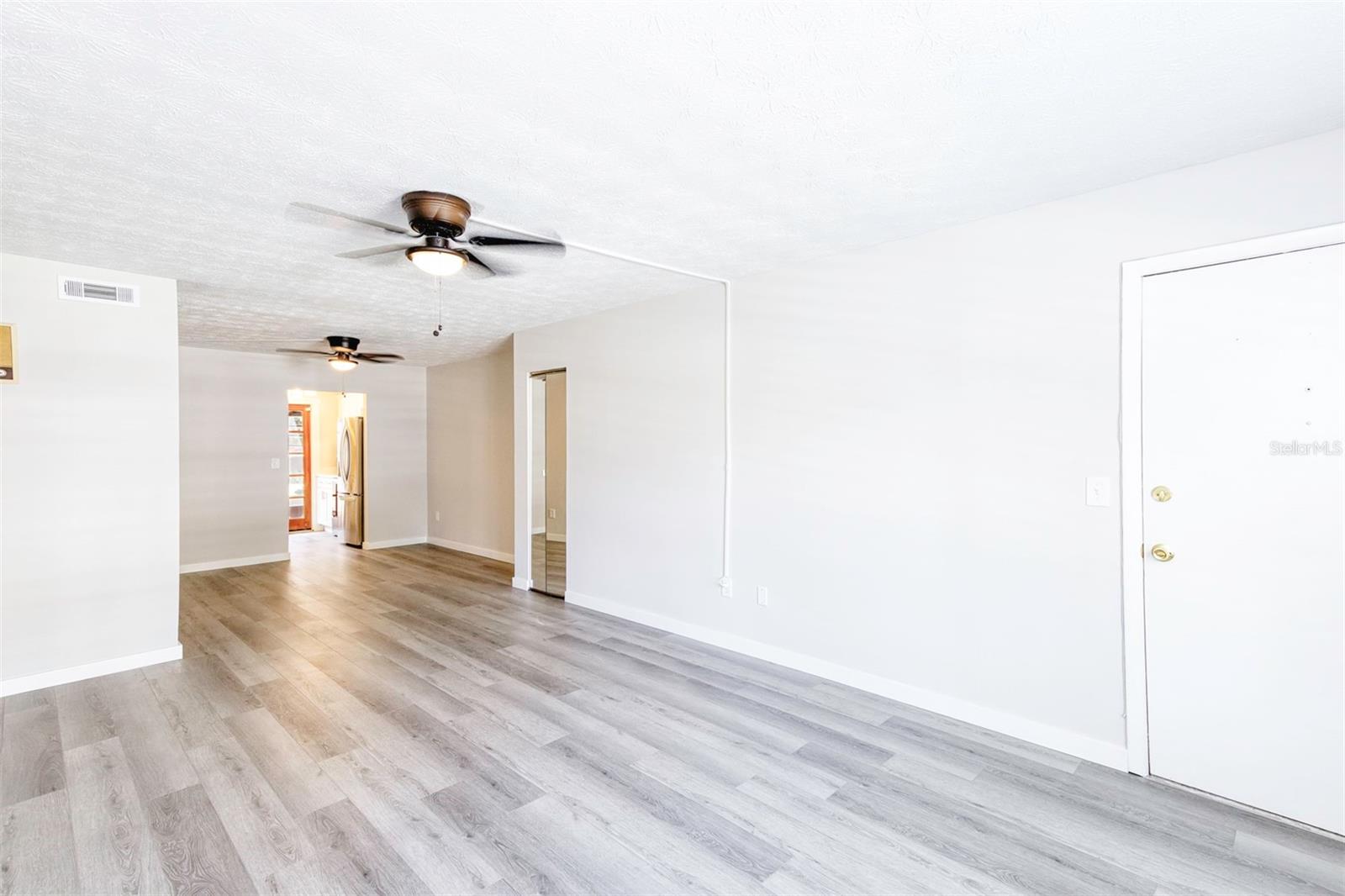 Image 22 of 37 For 5441 Hansel Avenue J15