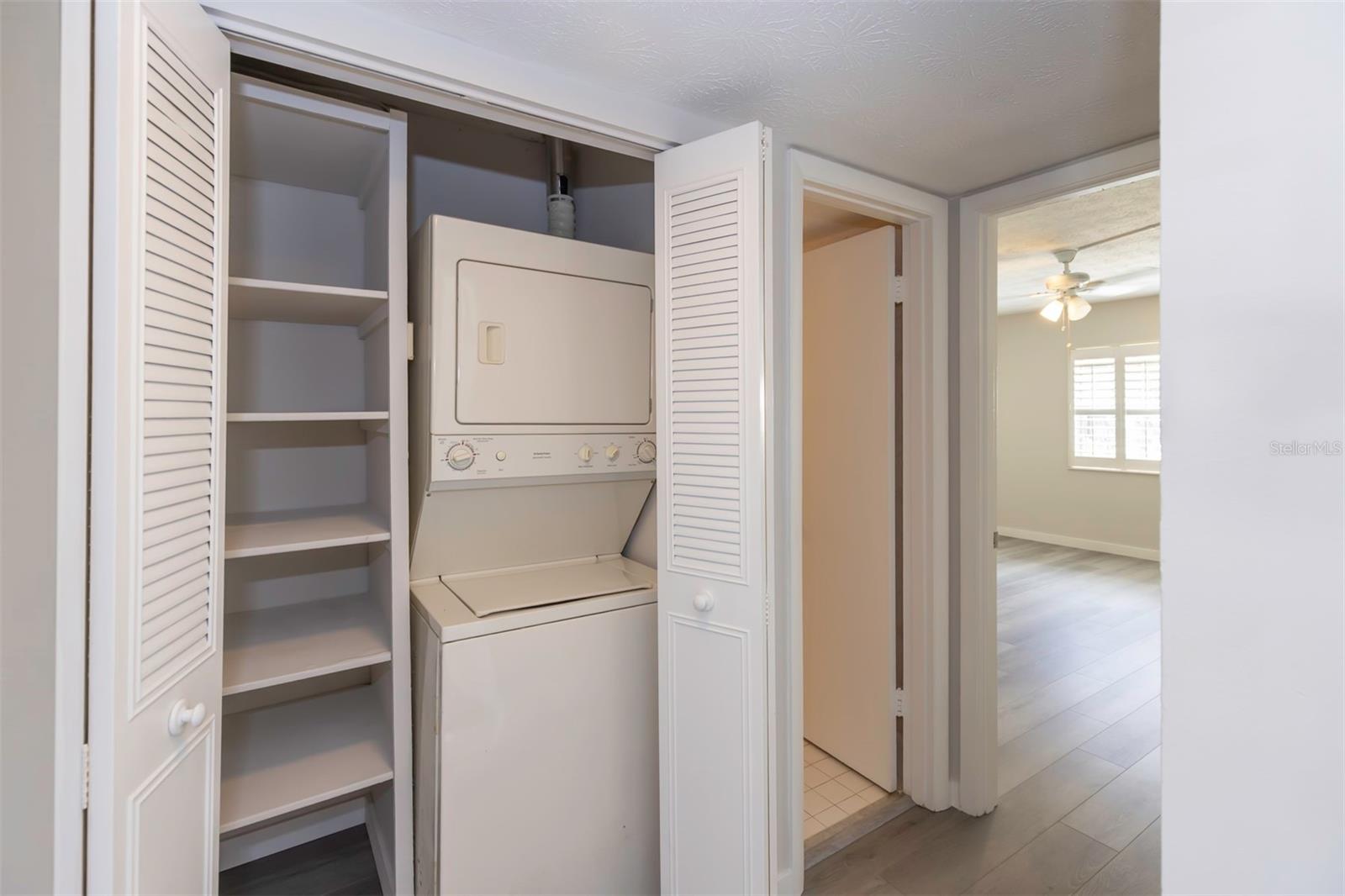 Image 24 of 37 For 5441 Hansel Avenue J15