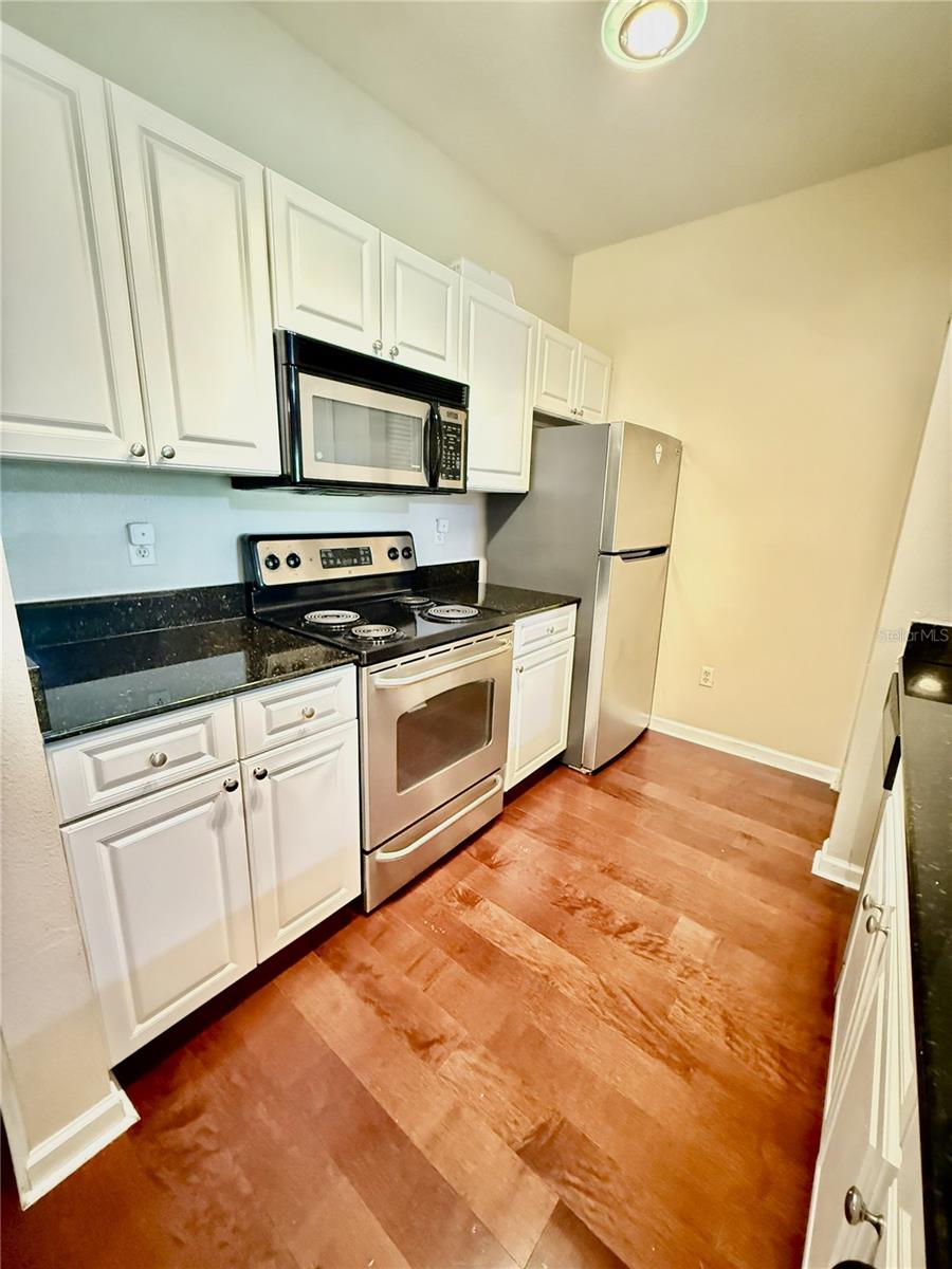 Image 11 of 28 For 14341 Fredricksburg Drive 1018