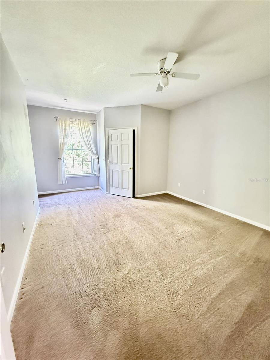 Image 17 of 28 For 14341 Fredricksburg Drive 1018