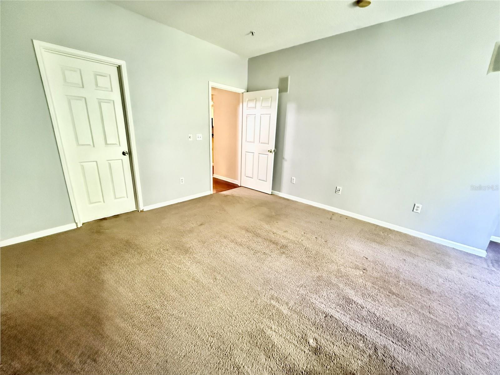 Image 19 of 28 For 14341 Fredricksburg Drive 1018