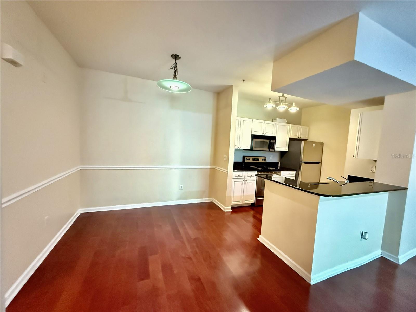 Image 9 of 28 For 14341 Fredricksburg Drive 1018