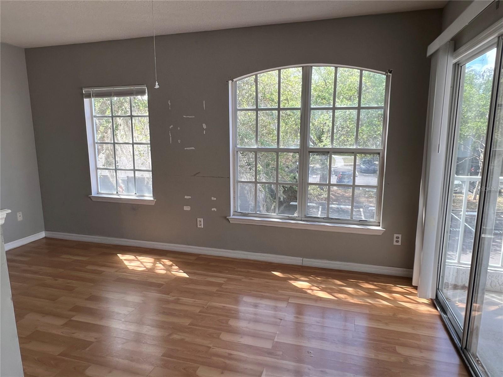 Image 5 of 8 For 4316 Kirkman Road 1604