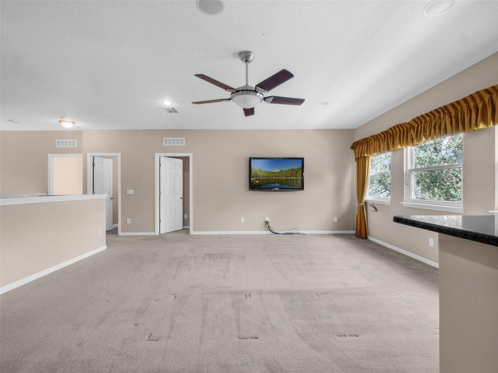 Image 19 of 60 For 15183 Serenade Drive