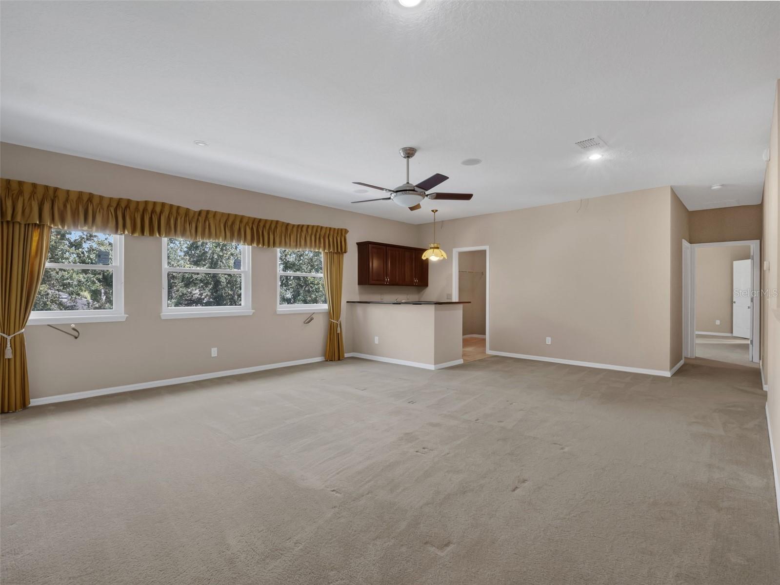 Image 20 of 60 For 15183 Serenade Drive