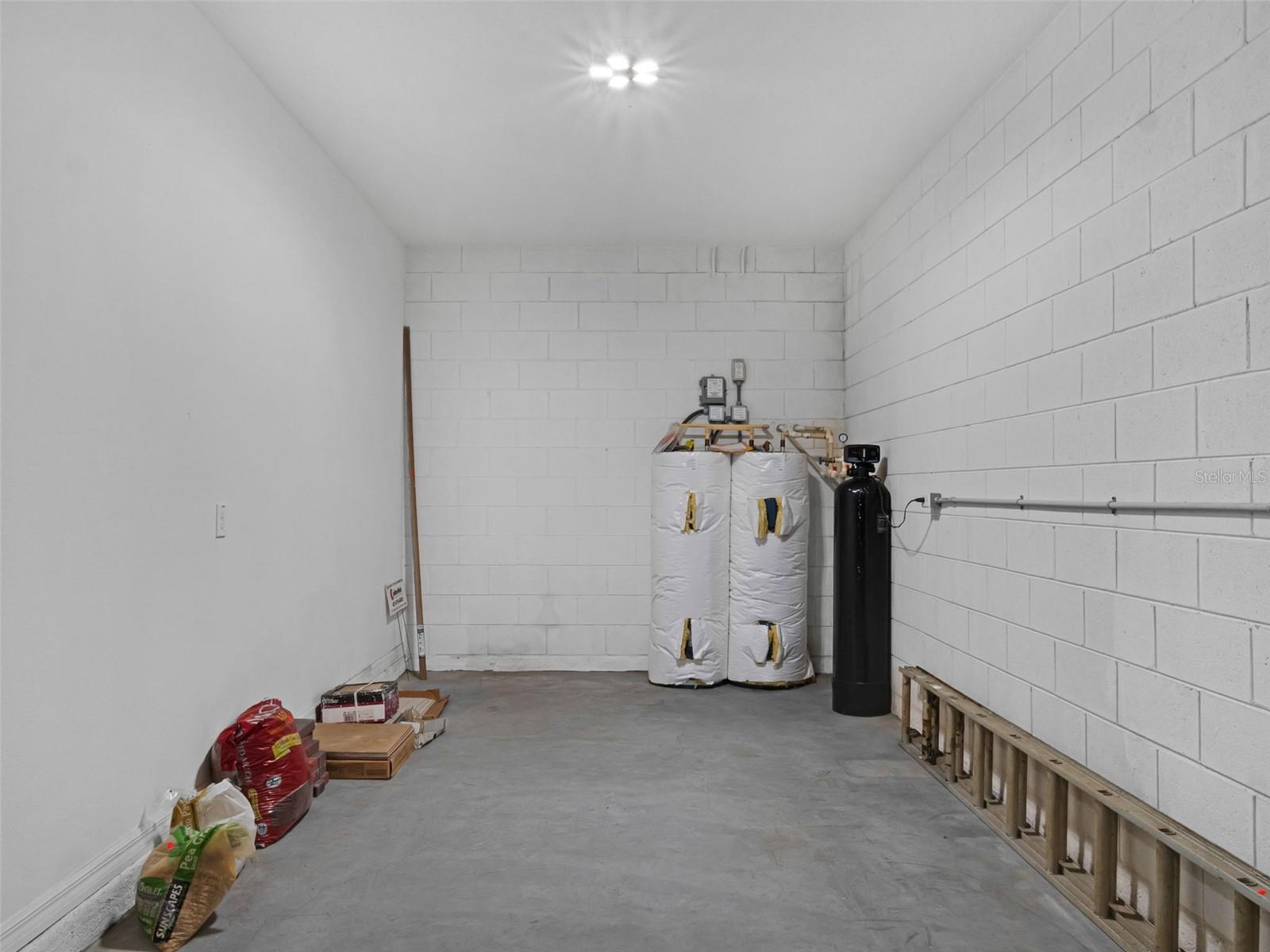 Image 49 of 60 For 15183 Serenade Drive