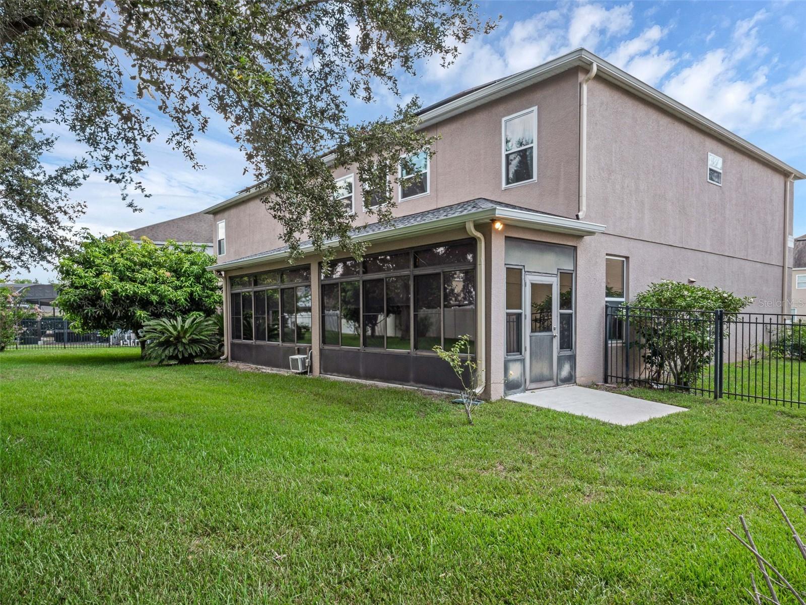 Image 52 of 60 For 15183 Serenade Drive