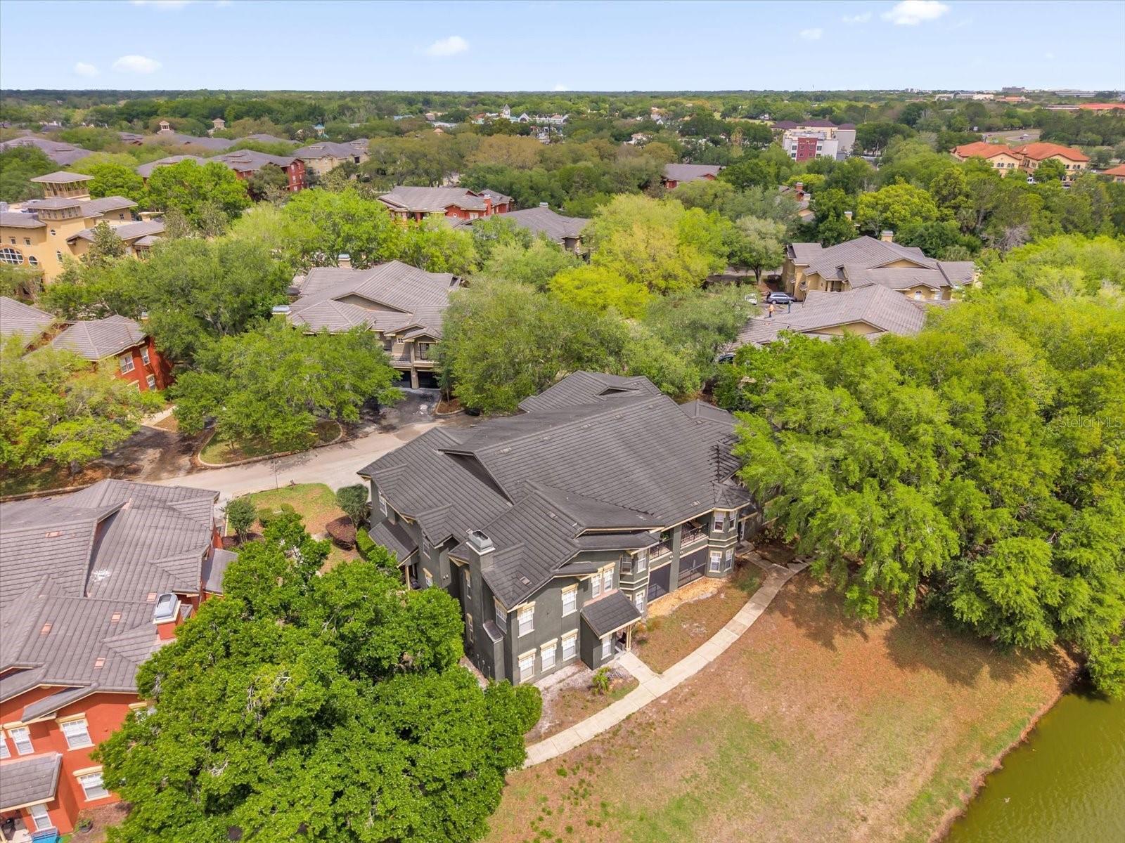 Image 3 of 30 For 163 Villa Di Este Terrace 209