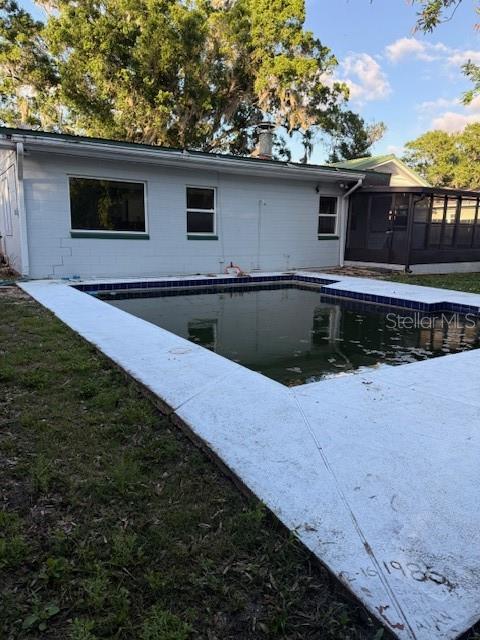 Image 11 of 27 For 3054 Bluebrook Drive