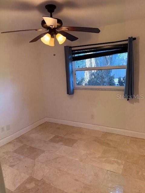 Image 6 of 27 For 3054 Bluebrook Drive