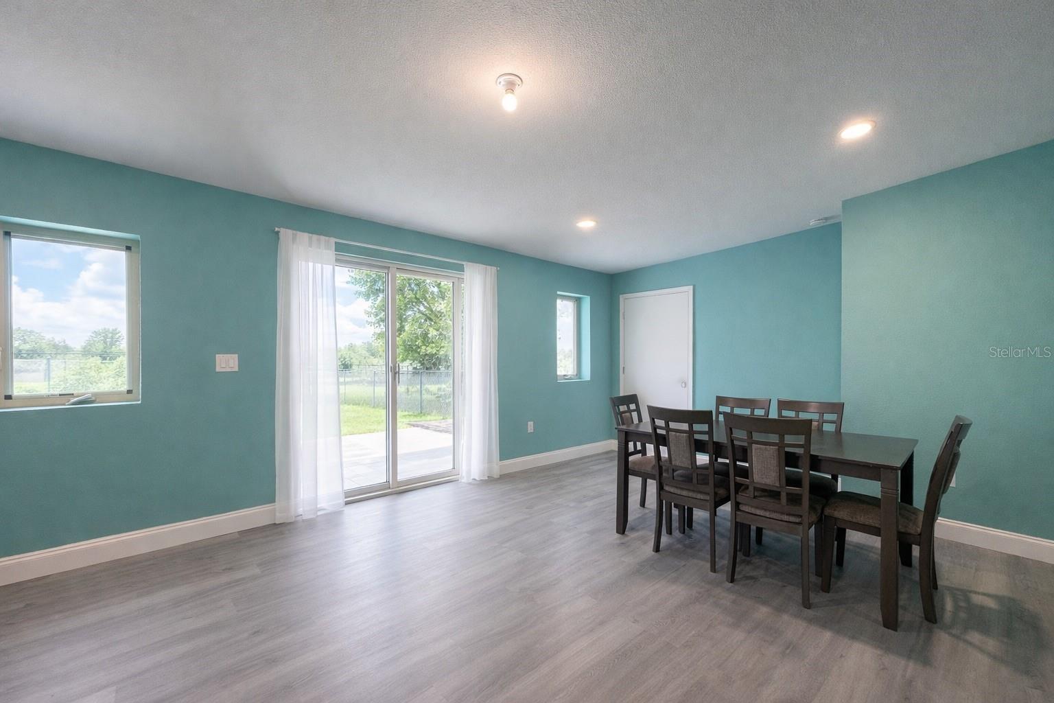 Image 10 of 15 For 2403 Cleveland Road