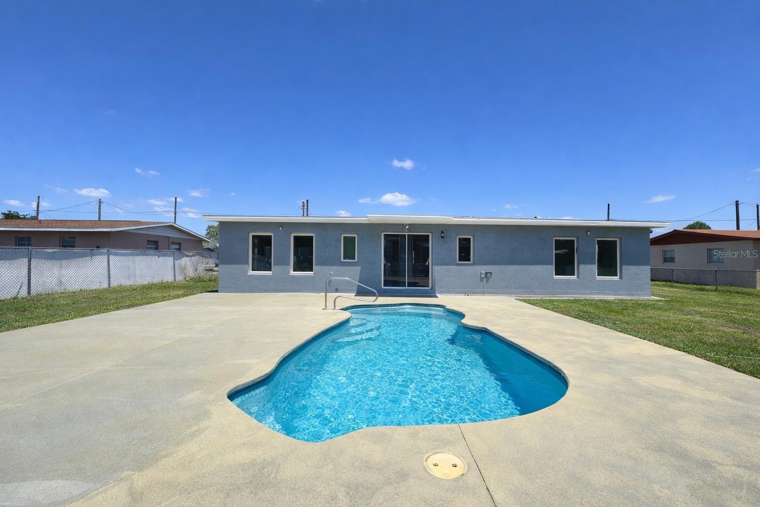 Image 14 of 15 For 2403 Cleveland Road