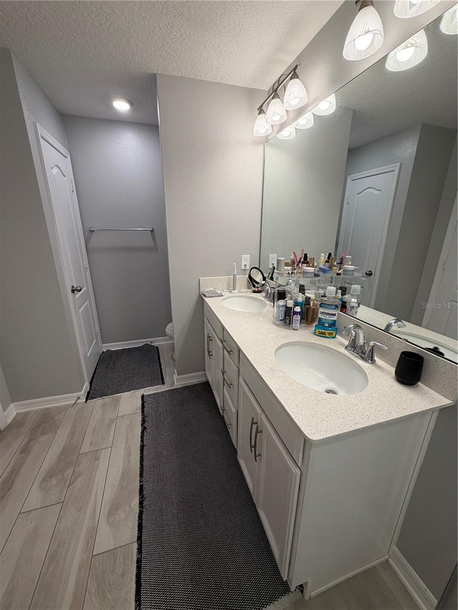 Image 23 of 41 For 290 Cedar Bark Lane