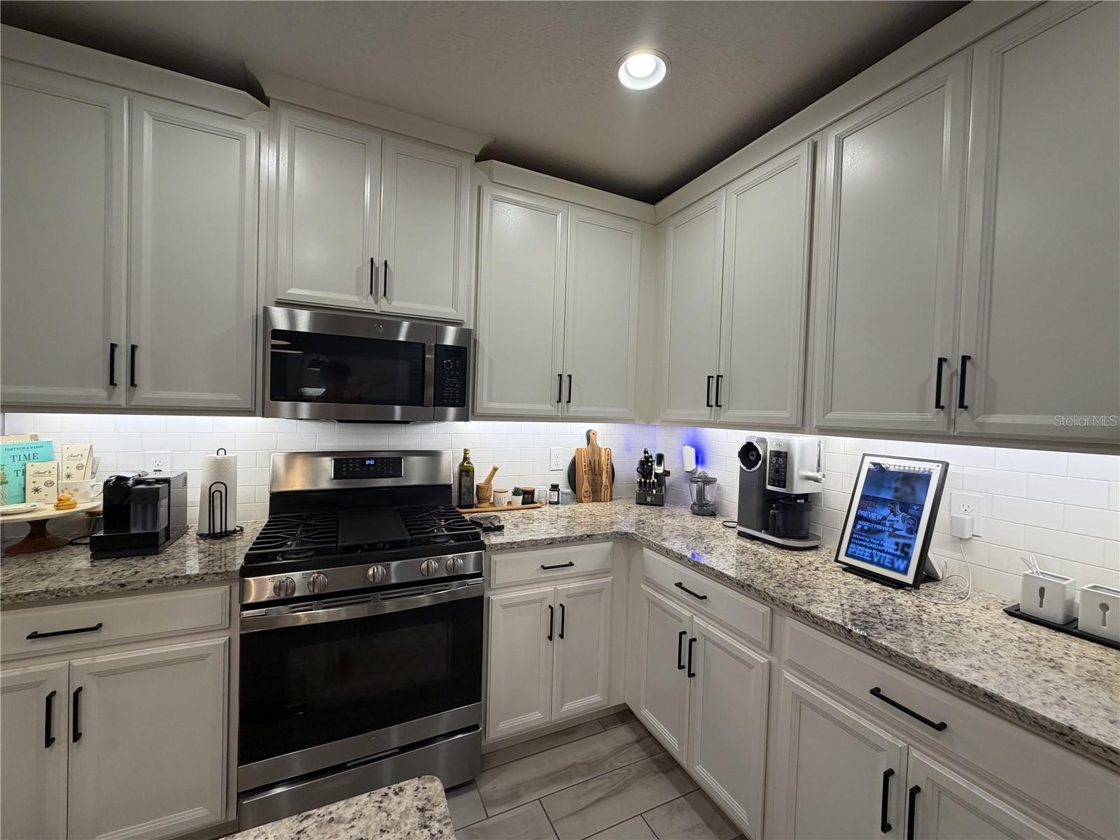 Image 8 of 41 For 290 Cedar Bark Lane