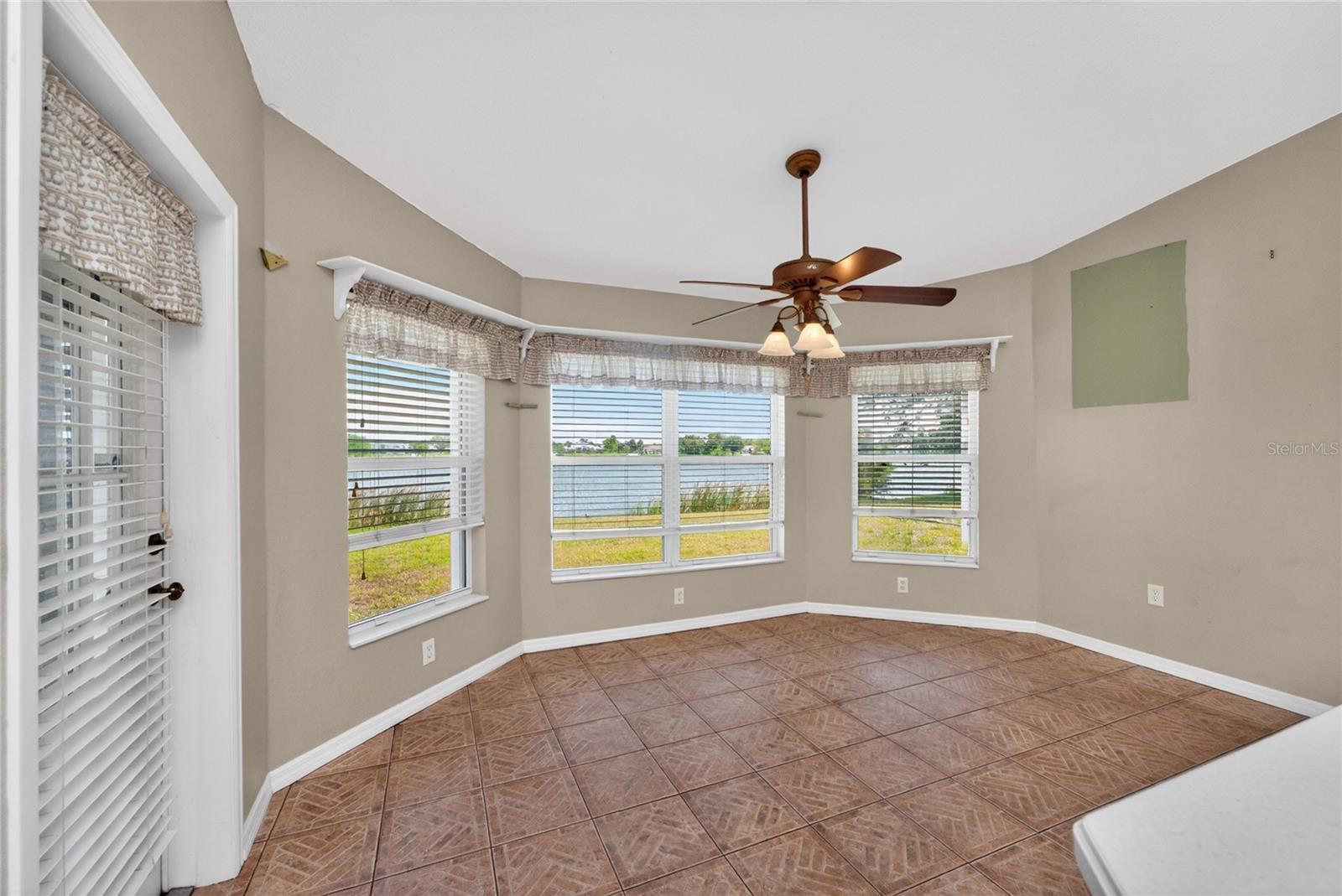 Image 13 of 37 For 7110 San Casa Drive