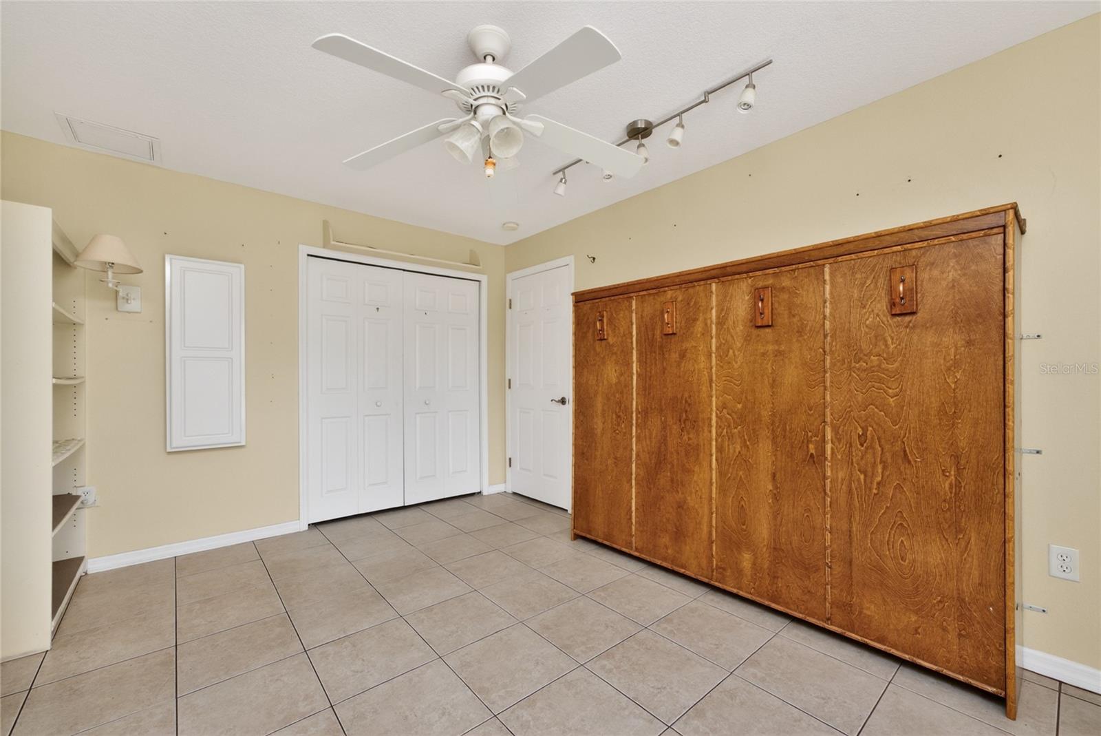 Image 18 of 37 For 7110 San Casa Drive