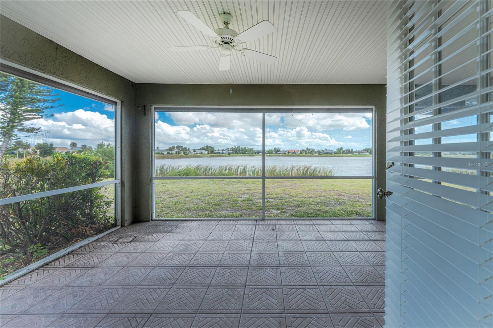 Image 27 of 37 For 7110 San Casa Drive