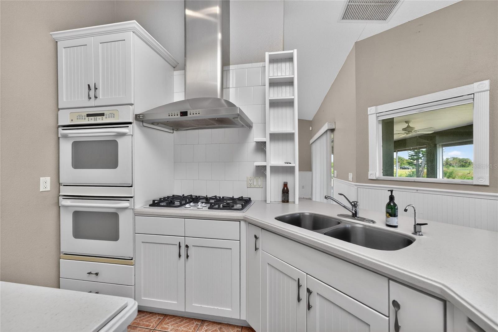 Image 9 of 37 For 7110 San Casa Drive