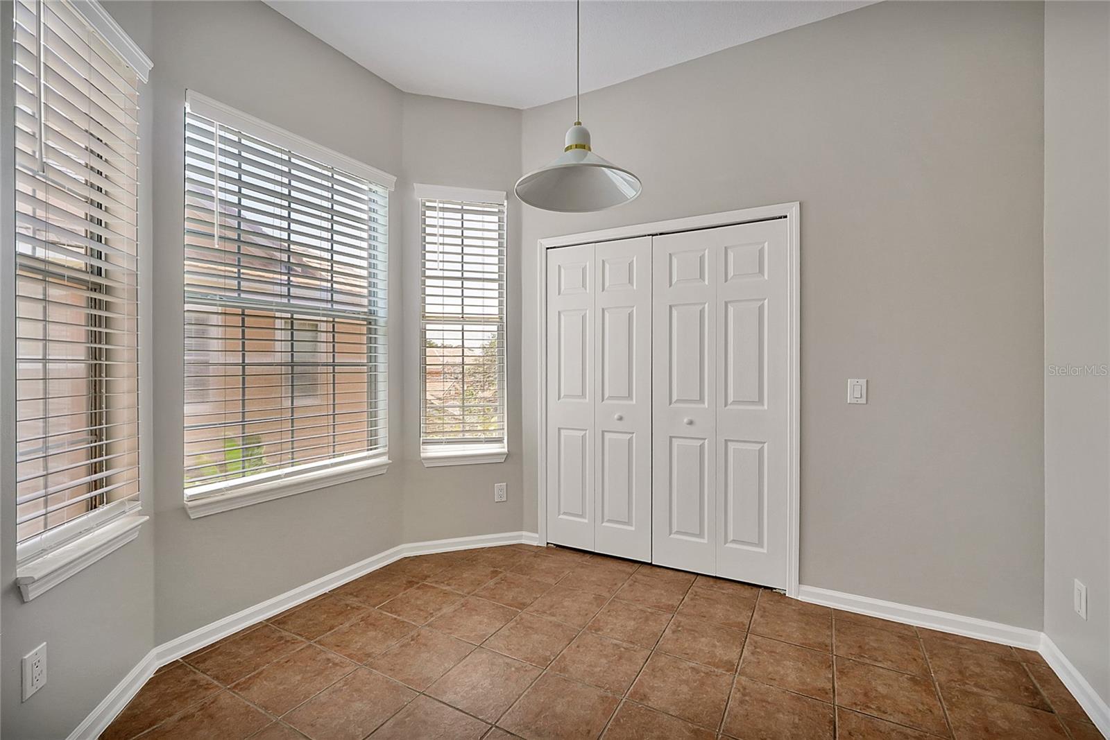 Image 13 of 41 For 7521 Bay Port Road 12